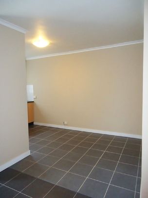Ground Floor Apartment - Photo 1