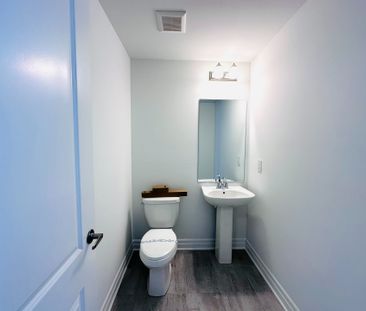 For Lease - 1291 Courtleigh Trail Unit# 4, Oakville, Ontario - Photo 6