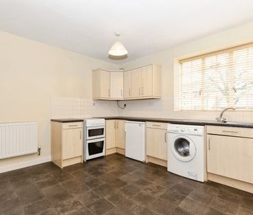 Southfields Place, Blakesley - Photo 3