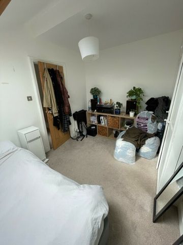 11 Pasture Terrace, Leeds, LS7 4QR - Photo 3