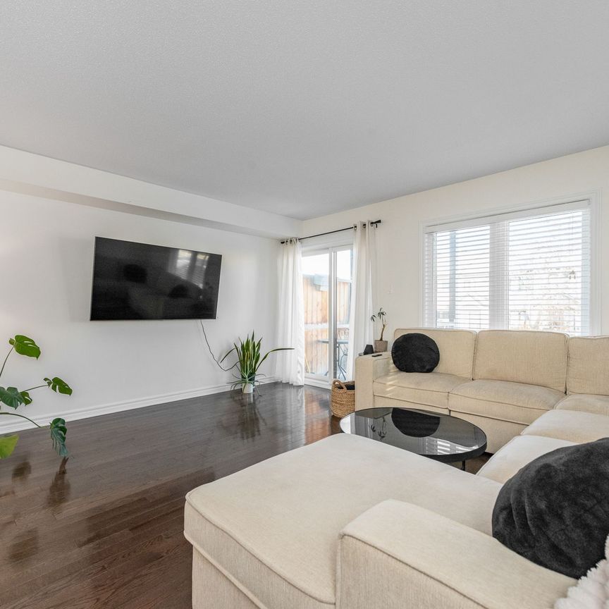 For Lease - 2391 Esprit Drive, Orleans - Cumberland and Area, Ontario - Photo 1