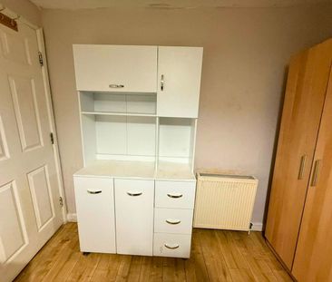 Room in a Shared House, East India Dock Road, E14 - Photo 4