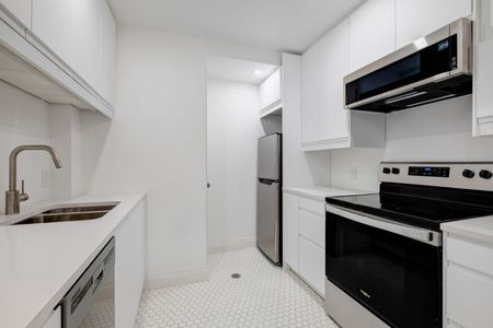 For Lease - 36 Thyra Avenue Unit# Lower, Toronto, Ontario - Photo 2