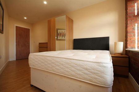 3 bedroom apartment to rent - Photo 3