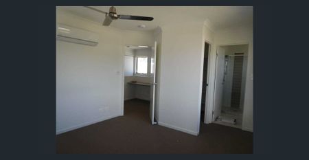 121 O'Reilly Drive, Coomera – Family Living in a Prime Location ✨ - Photo 4