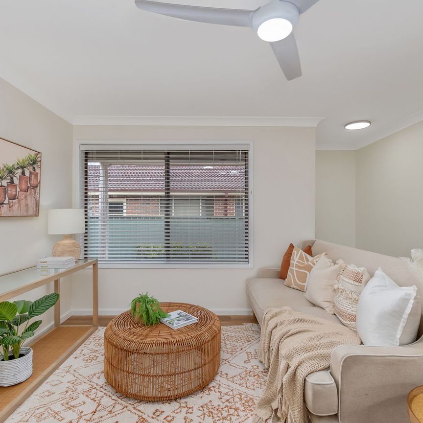 Refurbished Villa with Spacious Courtyard + Sunroom - Photo 1