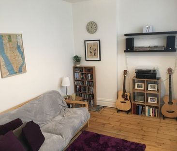 1 Bed Flat, Regent Street, NG7 - Photo 2