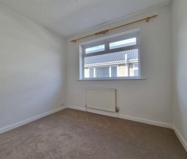 3 bedroom detached bungalow to rent - Photo 4