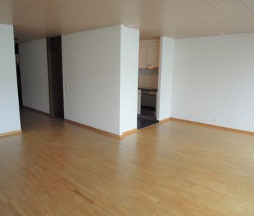 Sanierte Wohnung in schöner Überbauung - Photo 4