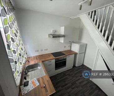 2 bedroom terraced house to rent - Photo 4