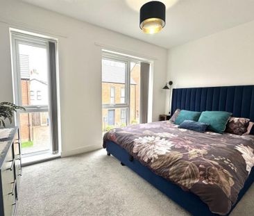 3 Bedroom Semi Detached To Let - Photo 4