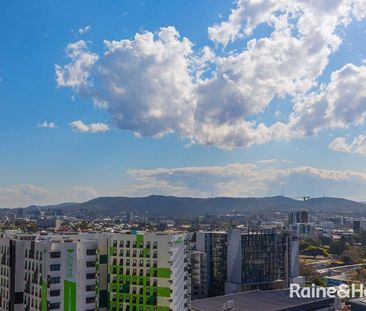 Furnished Executive Apartment in Prime Location - The Emporium! - Photo 1