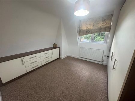 3 bedroom semi-detached house to rent - Photo 3