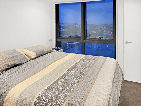 fully furnished 3 bedroom in the heart of the city - Photo 3