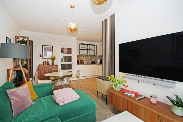 2 bedroom apartment to rent - Photo 1