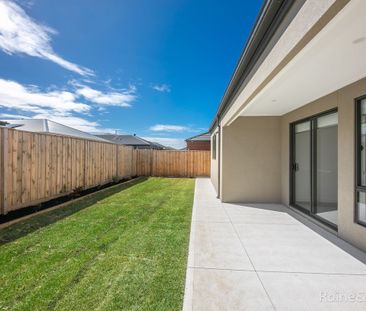 Brand New & Quality Finishes Family Home - Photo 1