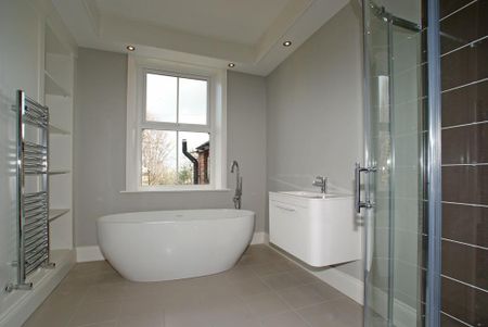 3 bedroom terraced house to rent - Photo 2