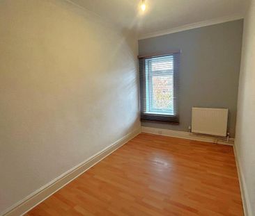 2 bedroom semi-detached house to rent - Photo 3