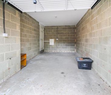 1 bedroom coach house to rent - Photo 5