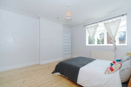 Brookfield Park, Dartmouth Park, NW5 - Photo 3