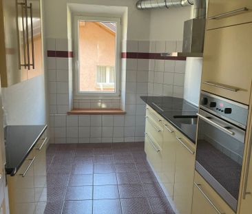 Appartement en duplex de 4 pièces au centre-ville de Sierre - Foto 3