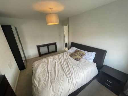 3 Bed Semi-Detached House, Stanmore Mount, LS4 - Photo 2