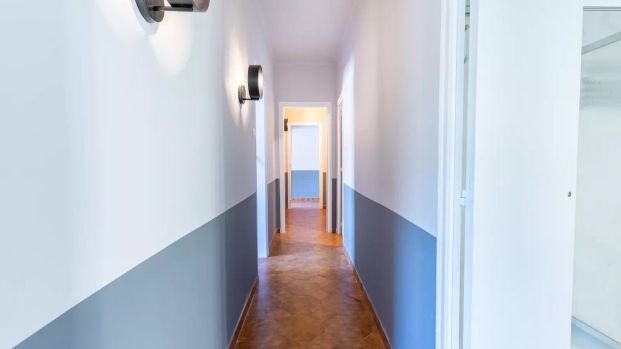 Room in a shared 5-bedroom apartment for rent in El Baix Guinardó, all bills included - Photo 1