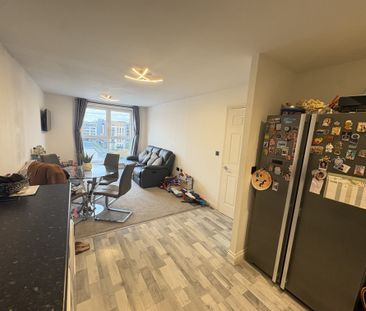 Edinburgh Gate, Harlow - Photo 1