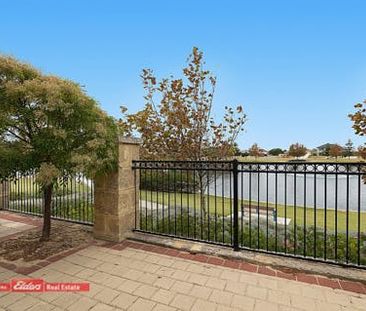 BEAUTIFUL HOME IN HARRINGTON WATERS! - Photo 2