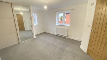 3 bedroom detached house to rent - Photo 3