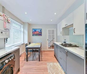 Revell Rise, Plumstead, SE18 - Photo 1
