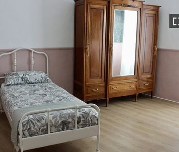 turin, Piedmont 10154 - Photo 5