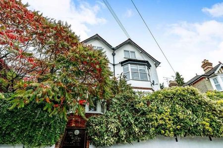 London Court, London Road, High Wycombe, HP11 - Photo 4