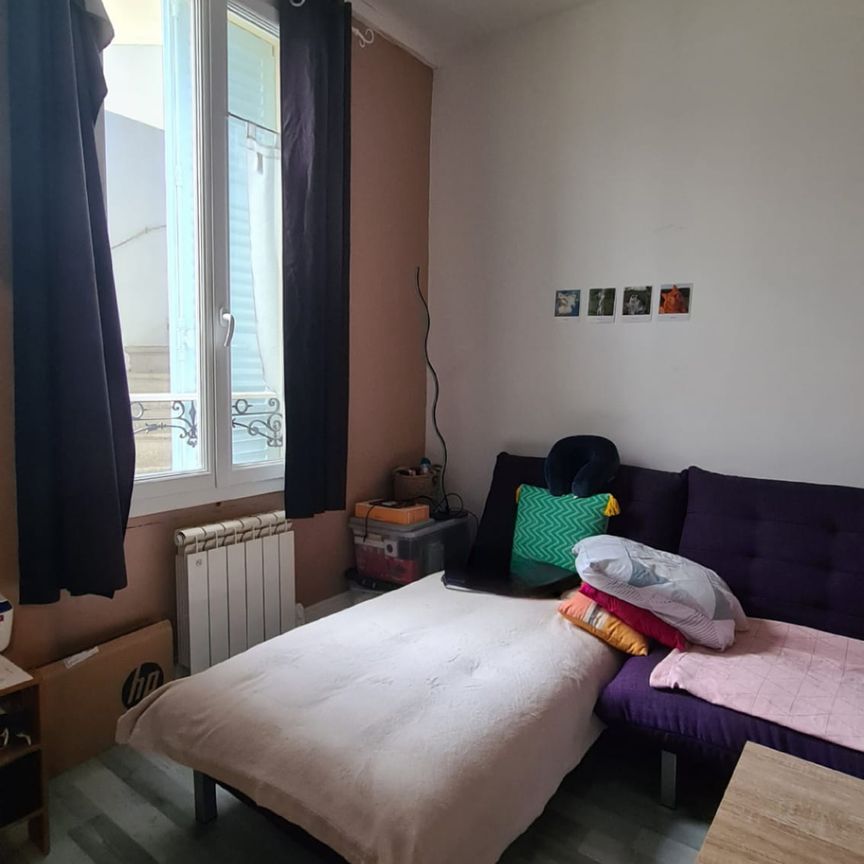 Location Appartement 2 pièces 37m² VILLENEUVE LA GUYARD 89340 - Photo 1