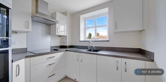1 bedroom flat to rent - Photo 2