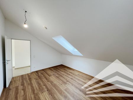 Außergewöhnliches 4-Zimmer Penthouse mit großem Balkon in Puchenau! - Photo 3