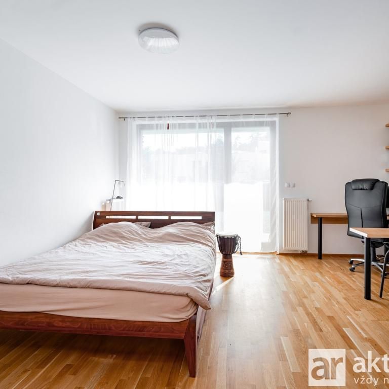 Pronájem bytu 1+kk 38 m2 - Фото 1
