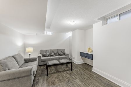 For Lease - 104 Sora Gate, Oakville, Ontario - Photo 2