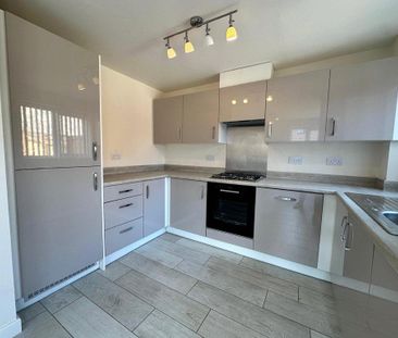 3 bedroom semi-detached house to rent - Photo 6