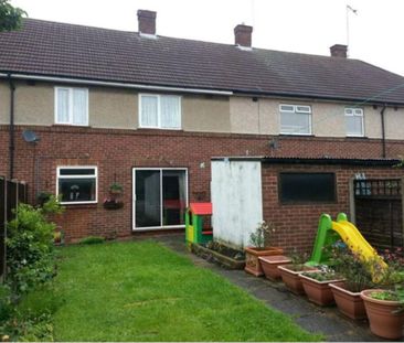3 bedroom semi-detached house to rent - Photo 2