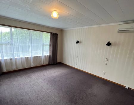 3 Bedroom Family Home in Inglewood - Photo 5