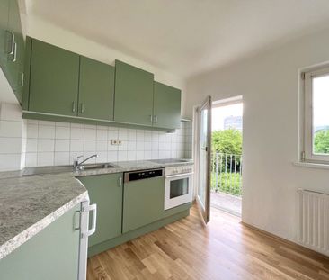 Helles Altbau-Juwel mit Charakter: 2 Zimmer mit Balkon! - Foto 2