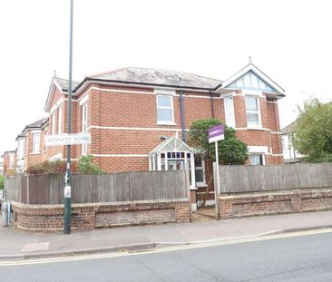 Bedroom Detached House In Charminster, BH8 - Photo 1
