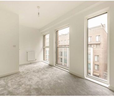 4 Bed Maisonette, Castle Street, E13 - Photo 1