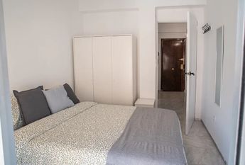 Carrer de Sant Lluís Bertran, Torrent, Valencian Community 46900