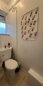 Room in a Shared Flat, Templar House, NW2 - Photo 4