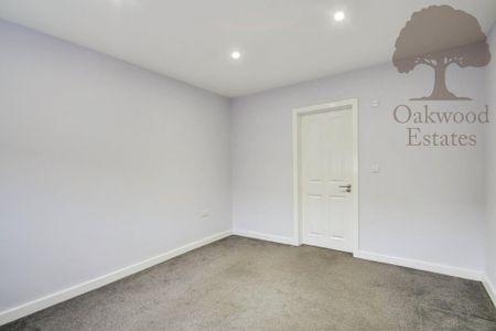 House of multiple occupation to rent - Photo 4