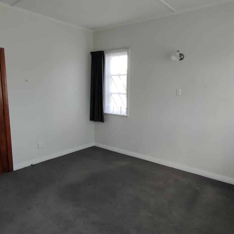 Cosy 2 Bedroom on Millward - Photo 1