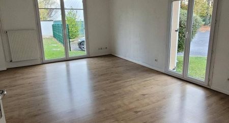 À VOUZIERS - Photo 2