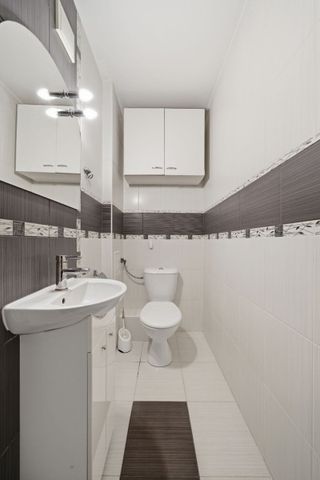 3 pok. oddzielna kuchnia| Blisko metro i tramwaj 62 m² - Photo 4